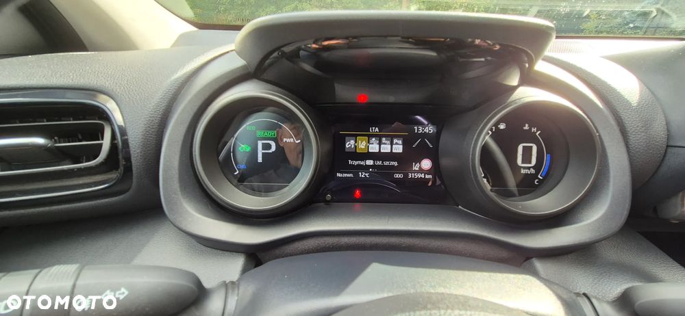 Toyota Yaris Hybrid 1.5 Executive - 26