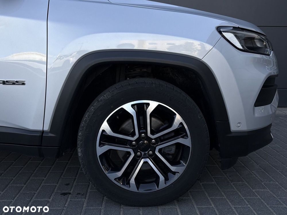 Jeep Compass 1.5 T4 mHEV Limited FWD S&S DCT - 31