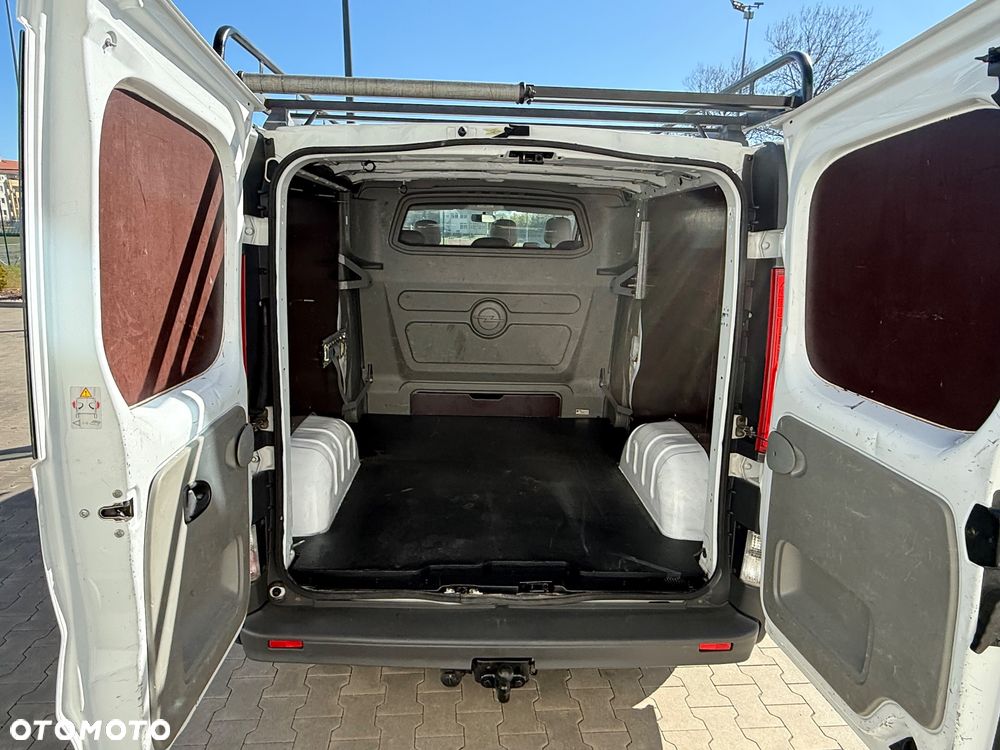 Opel Vivaro - 16