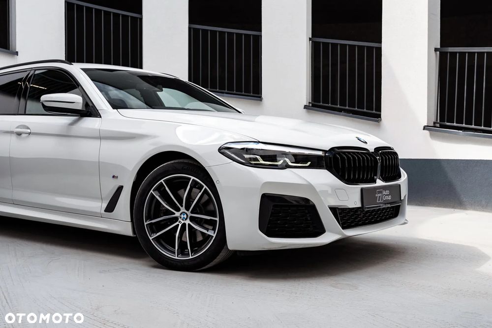BMW Seria 5 520d xDrive mHEV M Sport sport - 32