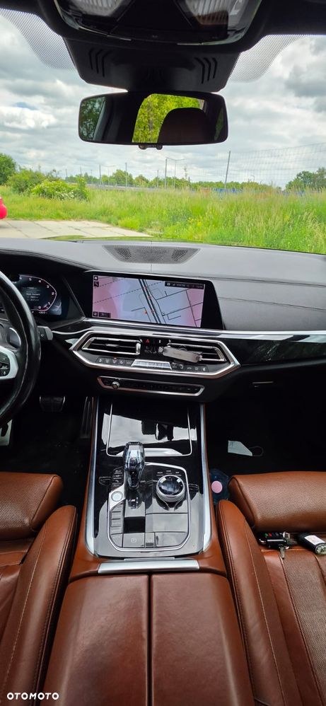 BMW X5 M M50d - 11