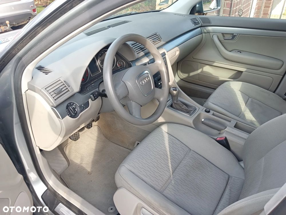 Audi A4 Avant - 8