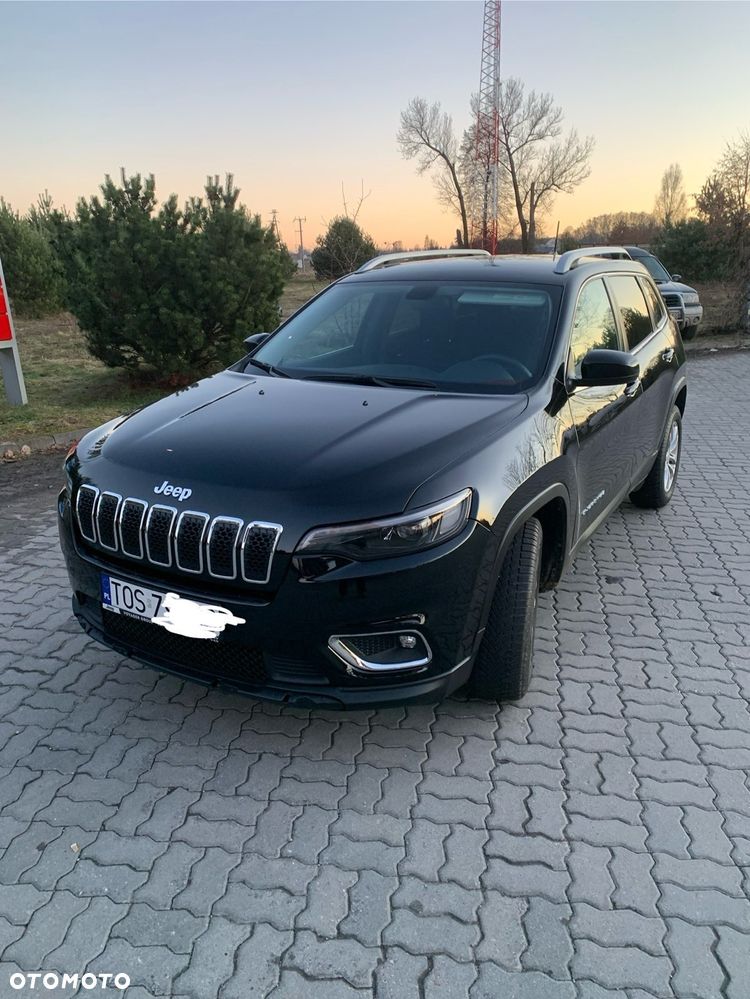 Jeep Cherokee - 1