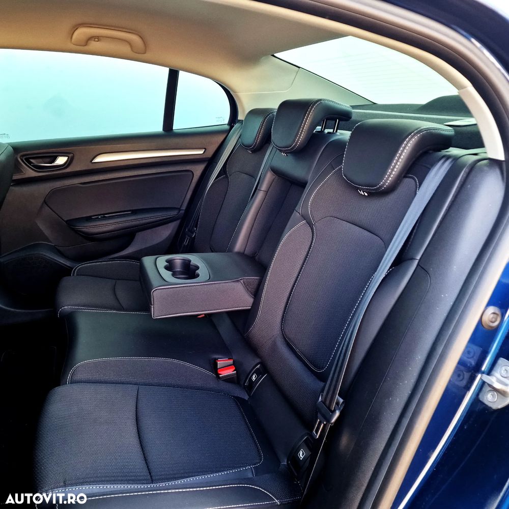 Renault Megane TCe 140 EDC GPF Techno - 14