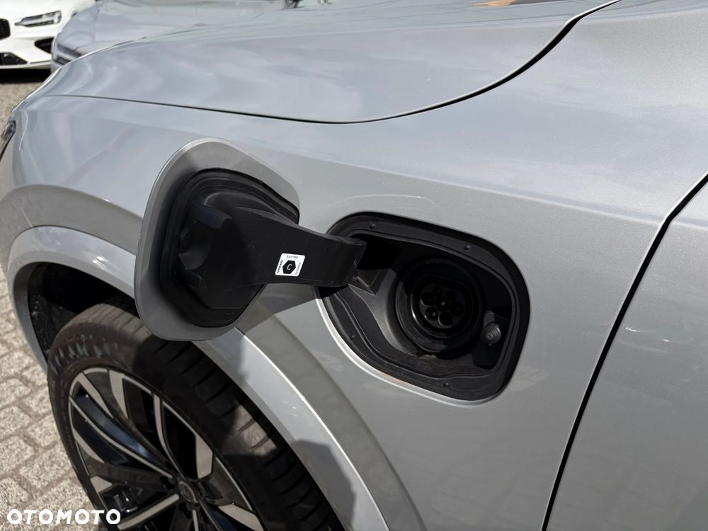 Volvo XC 90 T8 AWD Plug-In Hybrid Plus Dark 7os - 14