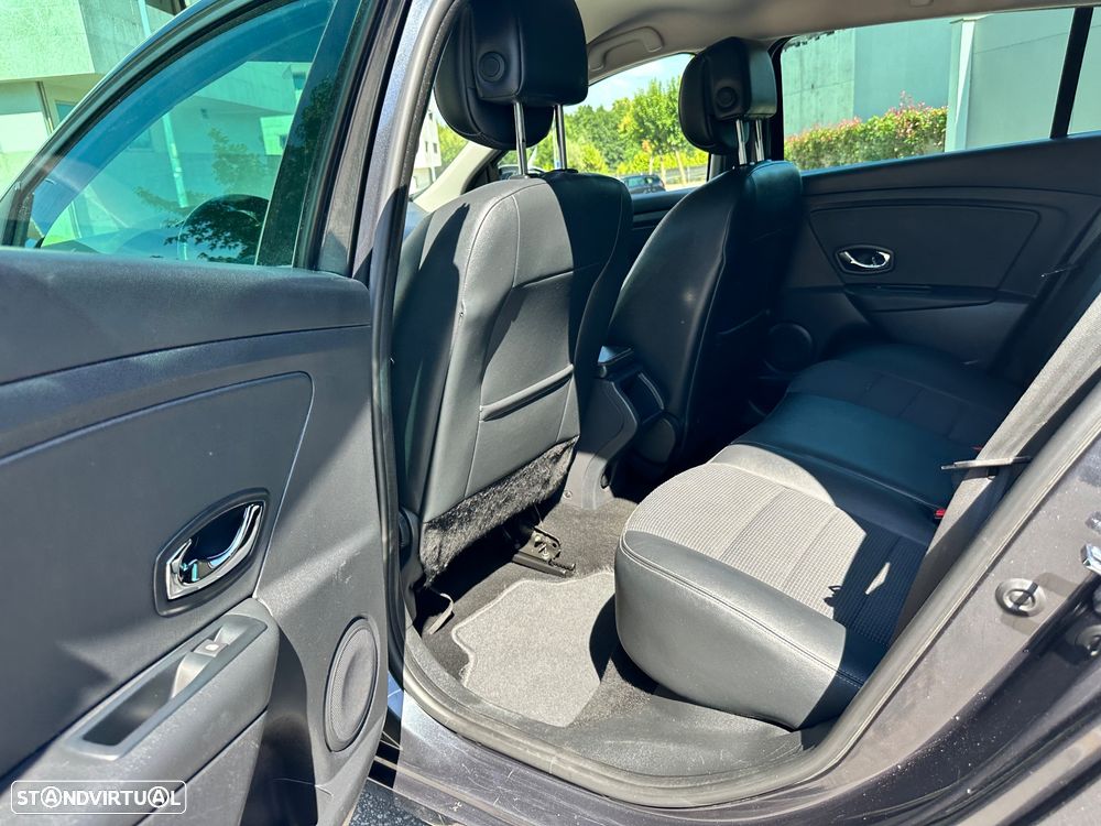 Renault Mégane Sport Tourer 1.5 dCi GT Line SS - 28