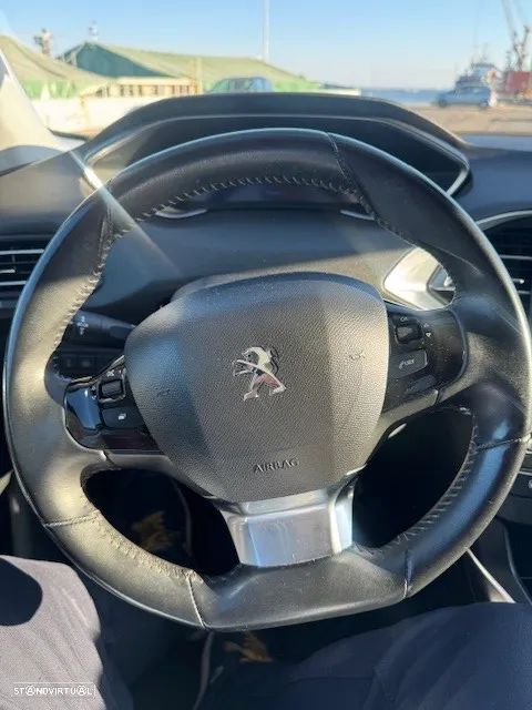 Peugeot 308 SW 1.5 BlueHDi Allure - 18