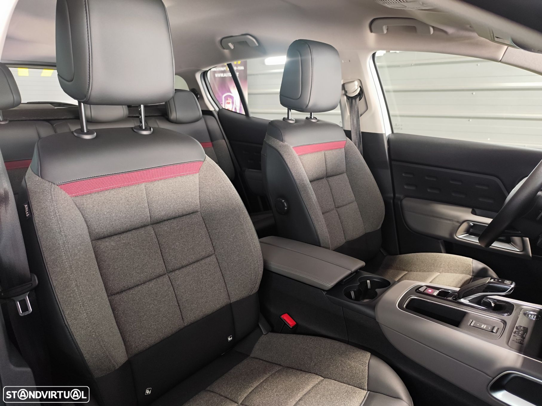 Citroën C5 Aircross 1.6 Hybrid Feel Pack e-EAT8 - 26