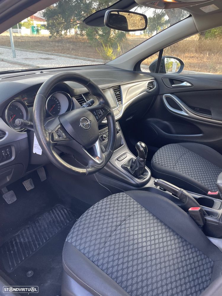 Opel Astra Sports Tourer - 7
