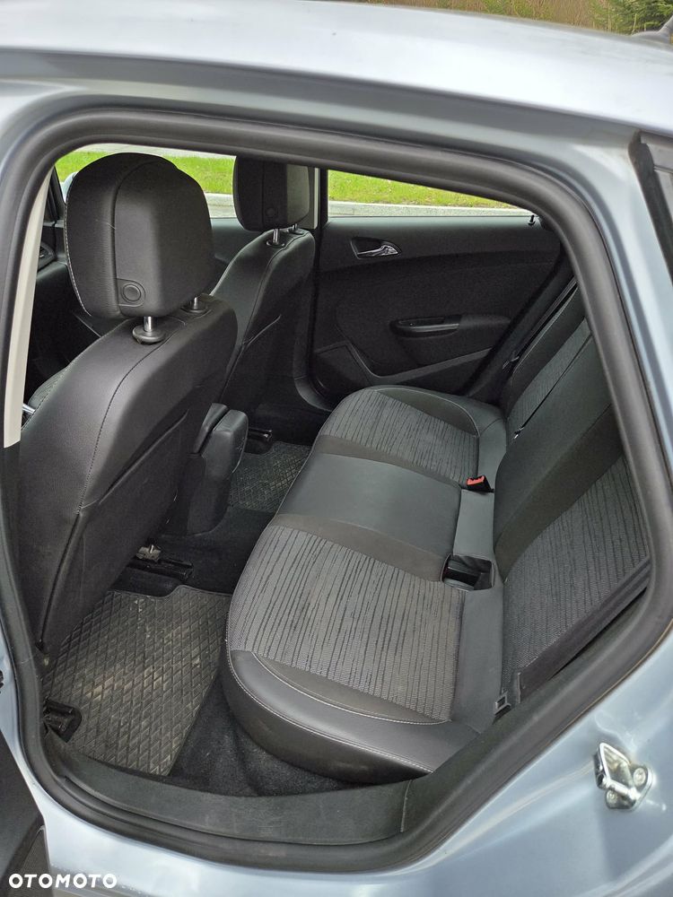 Opel Astra 1.6 Cosmo - 9