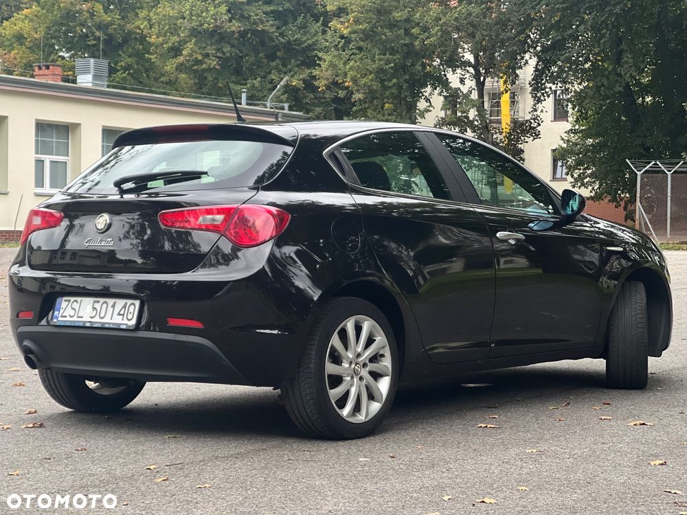 Alfa Romeo Giulietta - 8