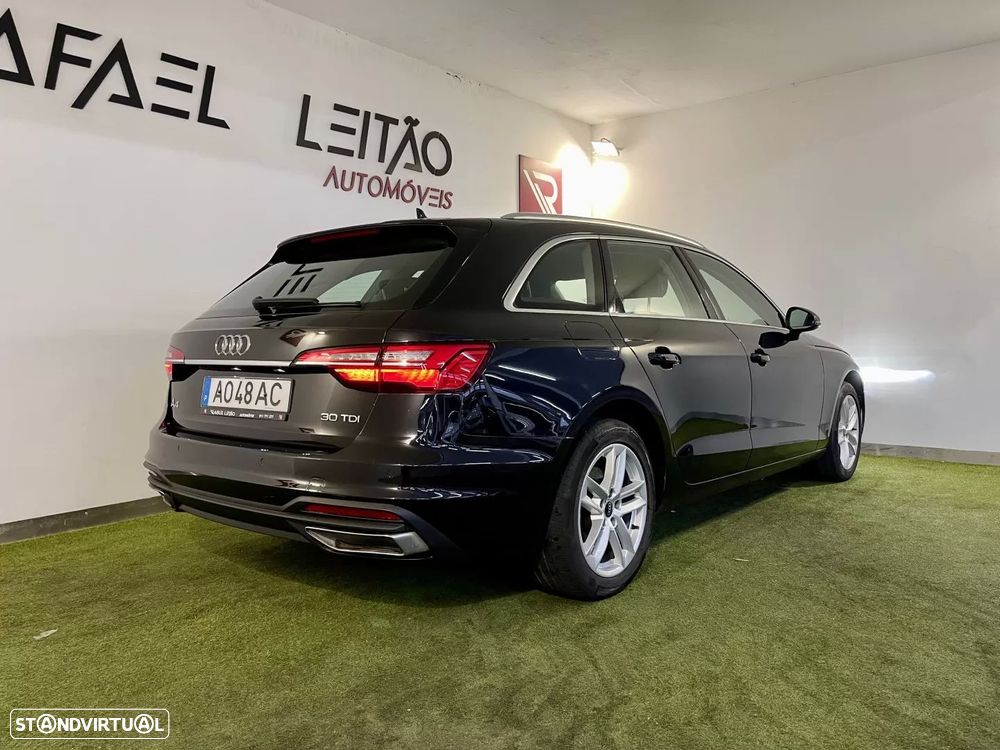 Audi A4 Avant 30 TDI S tronic - 8