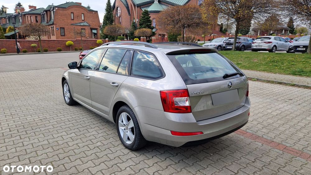 Skoda Octavia 1.6 TDI Ambition - 8