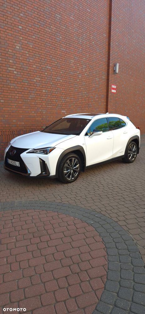 Lexus UX - 2