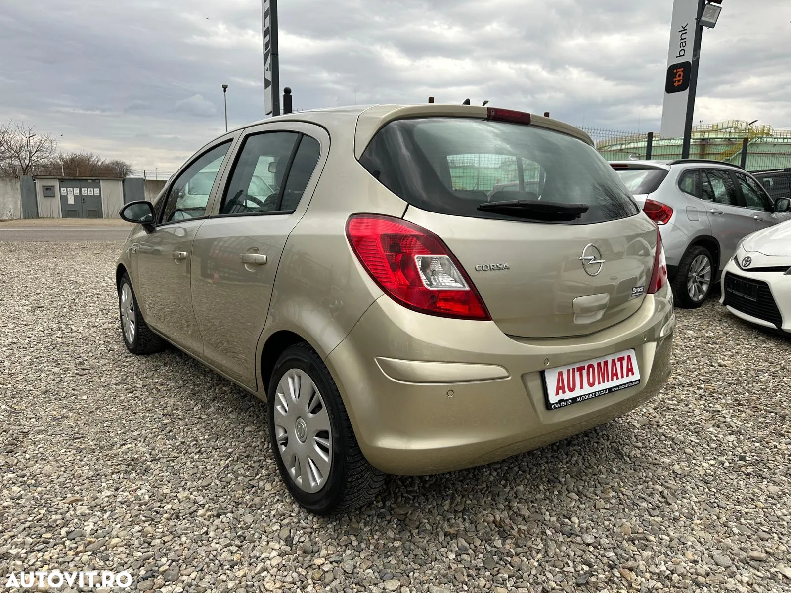 Opel Corsa 1.4i Aut Cosmo - 6