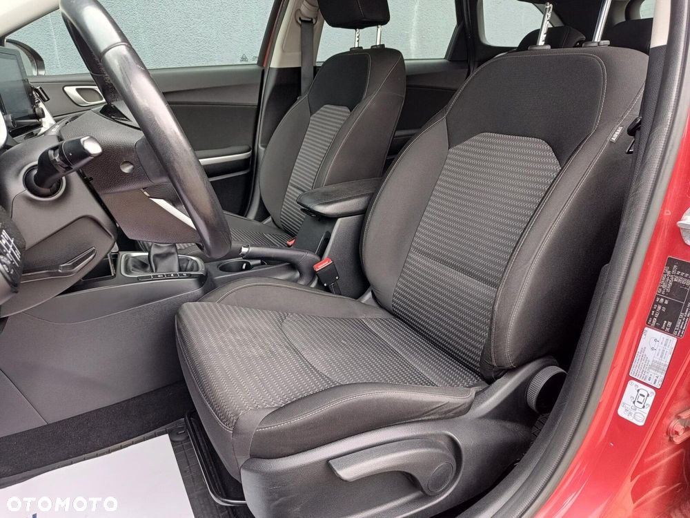Kia Ceed 1.5 T-GDI M - 14