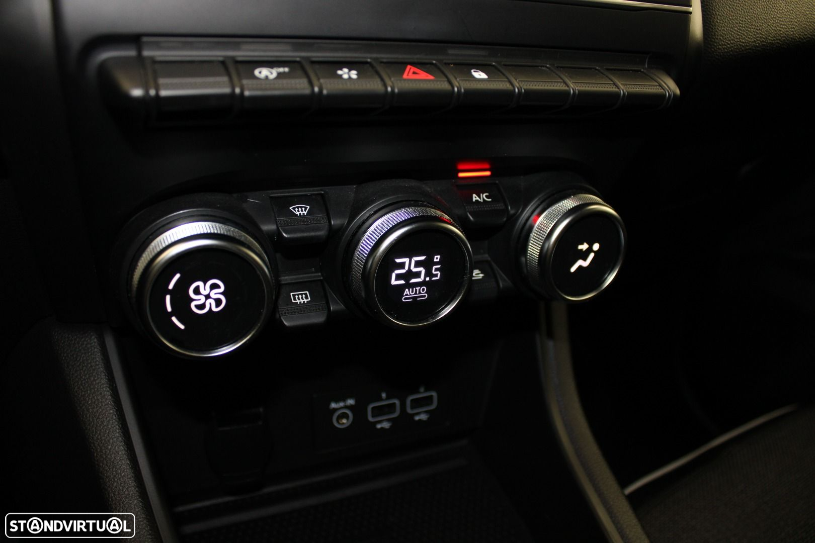 Renault Captur 1.0 TCe Techno - 23