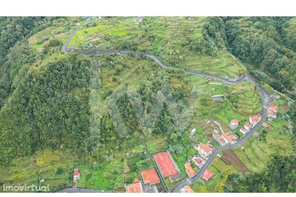 Terreno localizado freguesia da Boaventura | Fajã do Penedo - Grande imagem: 3/13