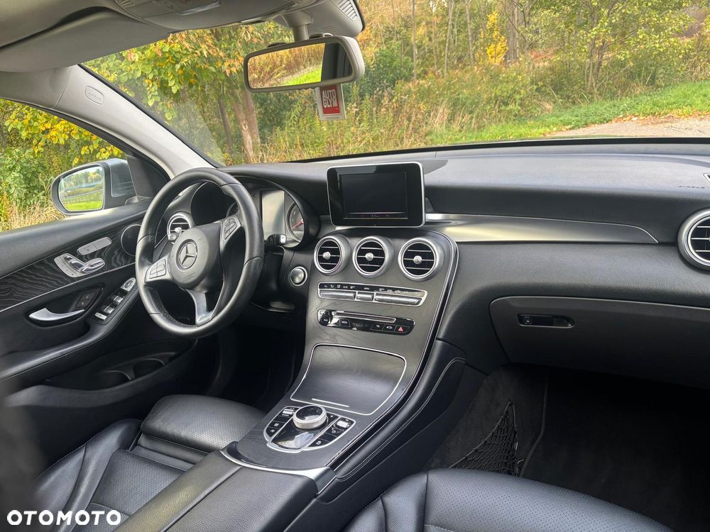 Mercedes-Benz GLC 250 4-Matic - 23