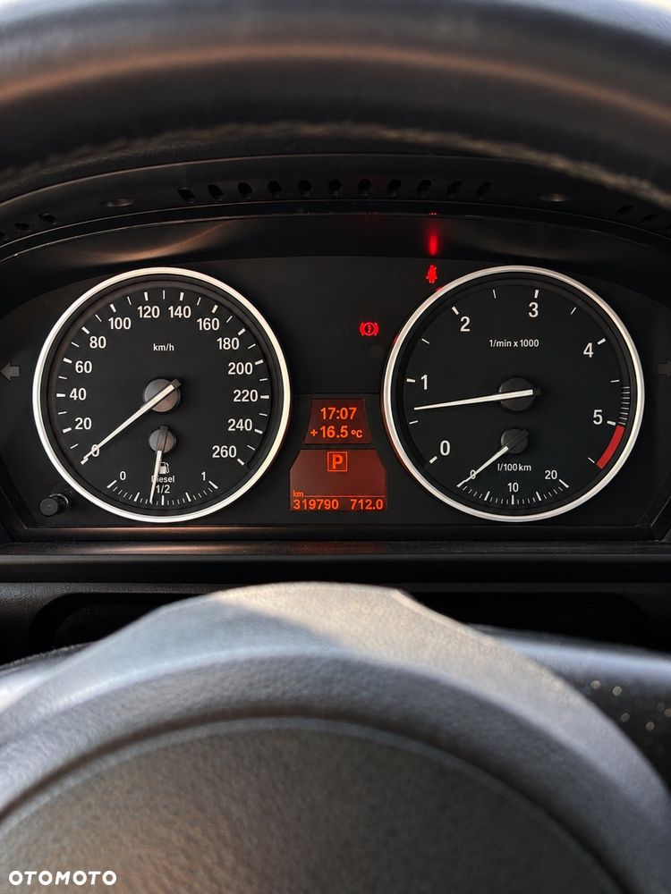 BMW Seria 5 - 11