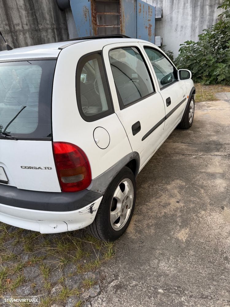 Opel Corsa 1.5 TD 100 - 3