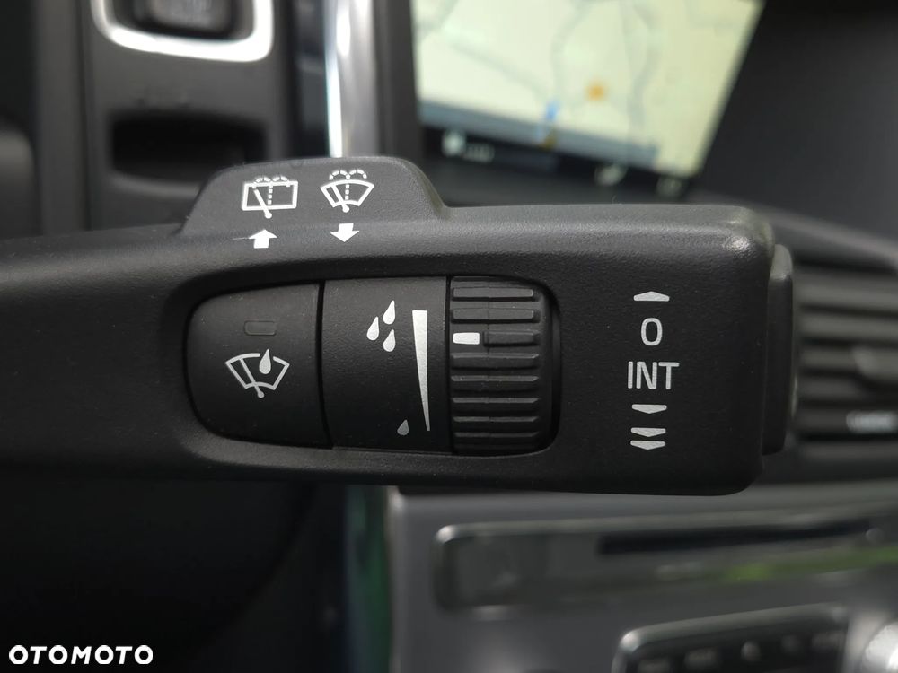 Volvo XC 60 D3 Geartronic Summum - 24