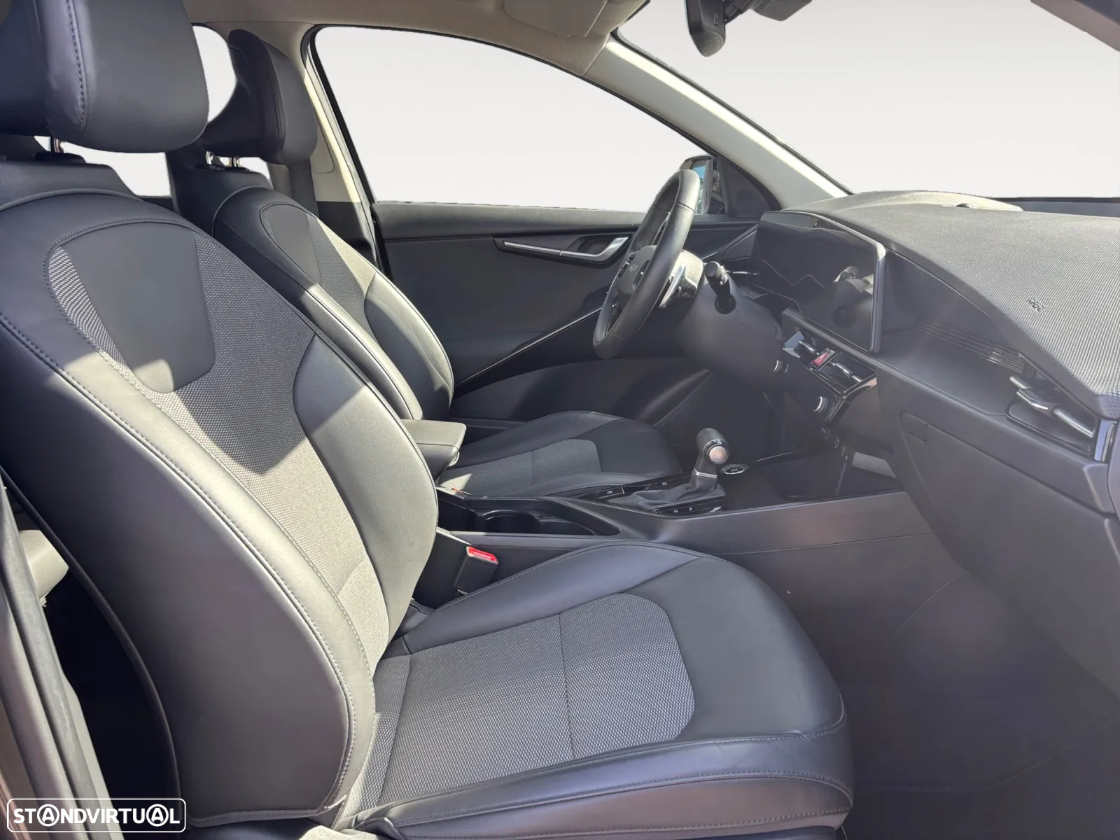 Kia Niro 1.6 GDi HEV Tech - 14