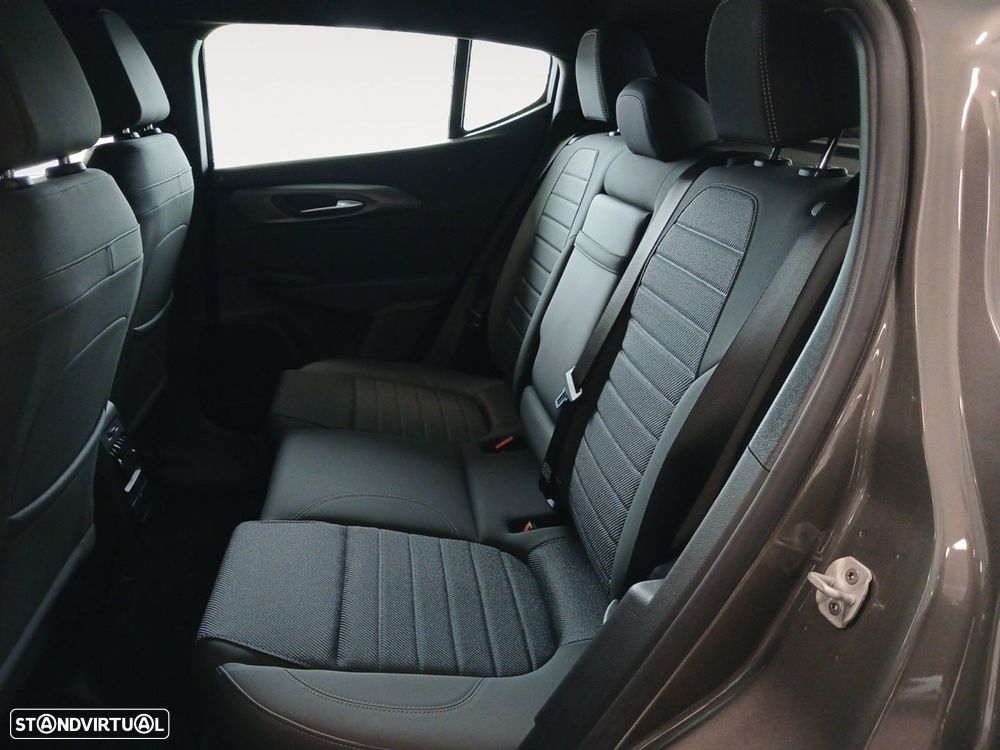 Alfa Romeo Tonale - 13