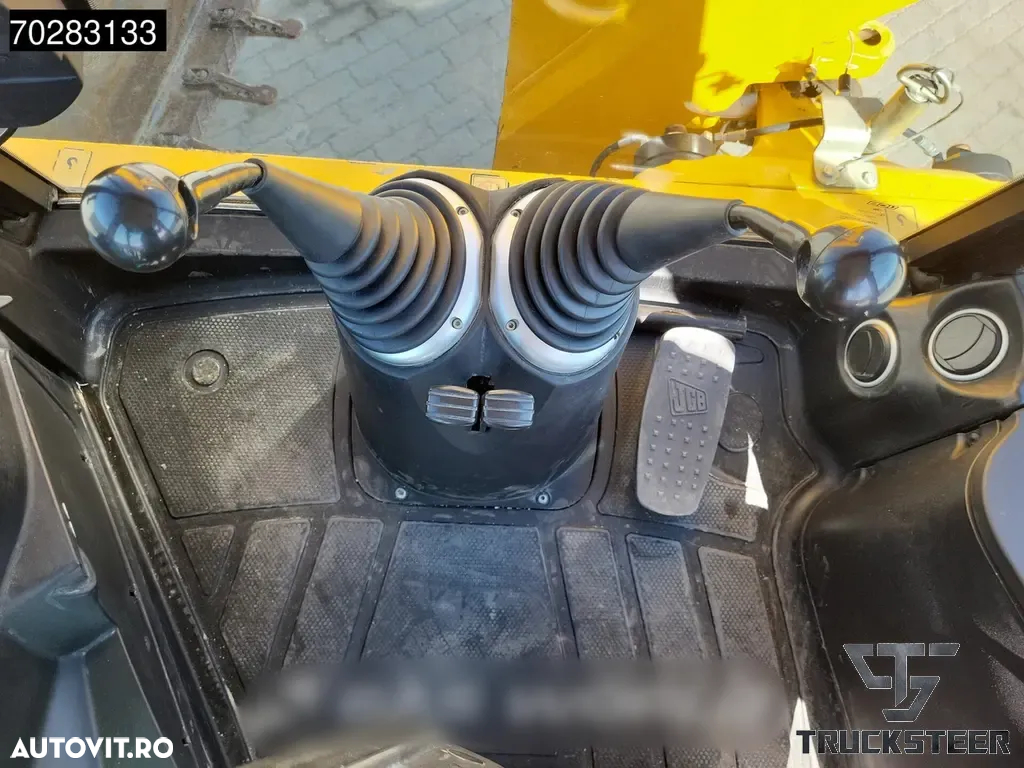 JCB 3CX - 24