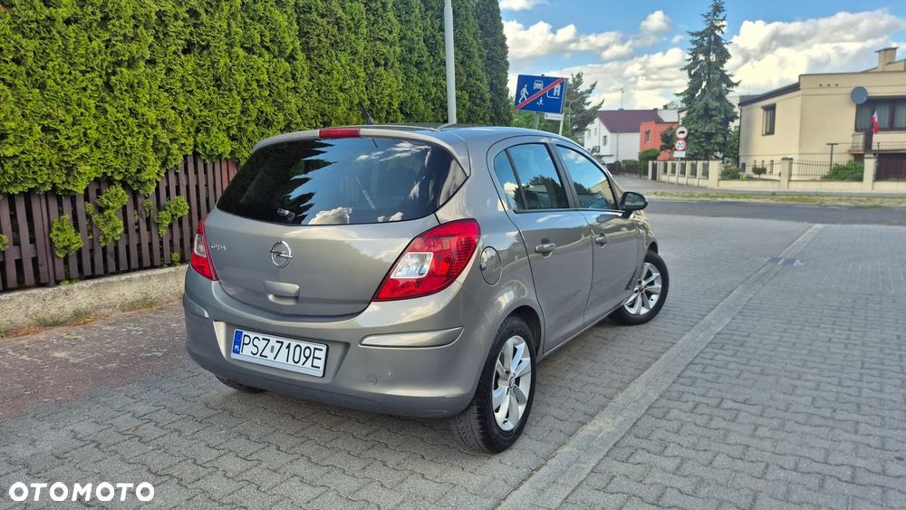 Opel Corsa 1.2 16V Enjoy - 11