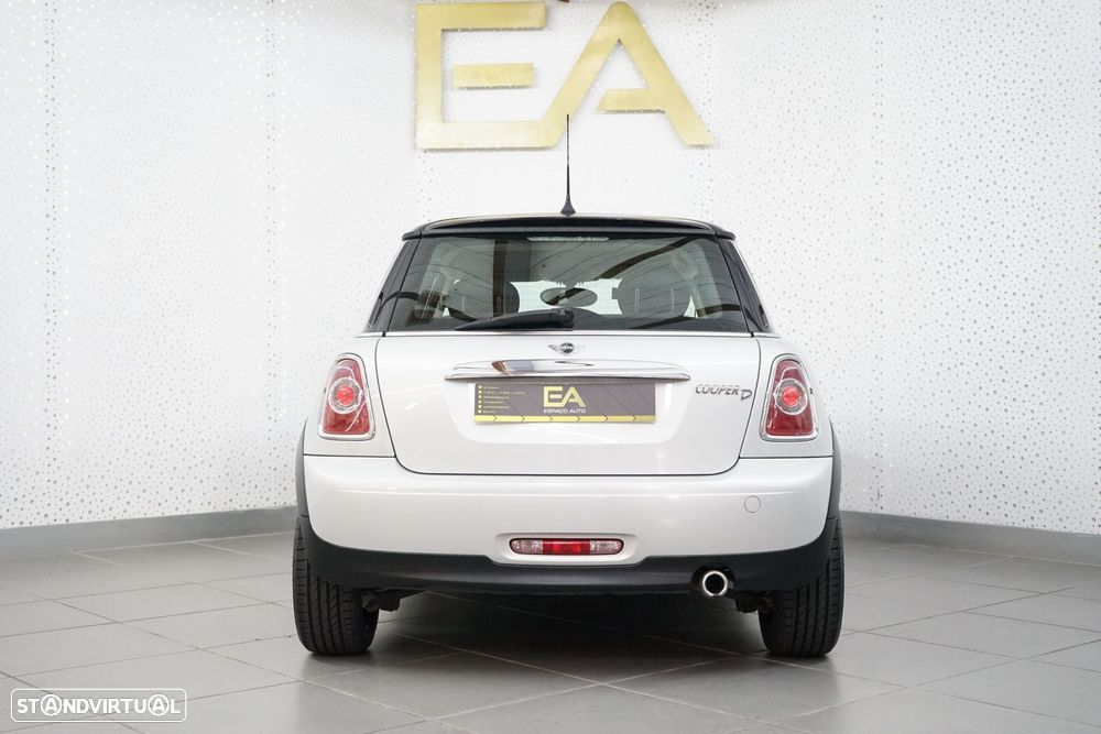 MINI 3 Portas Cooper D - 5