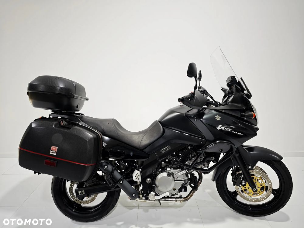 Suzuki V-STROM - 1