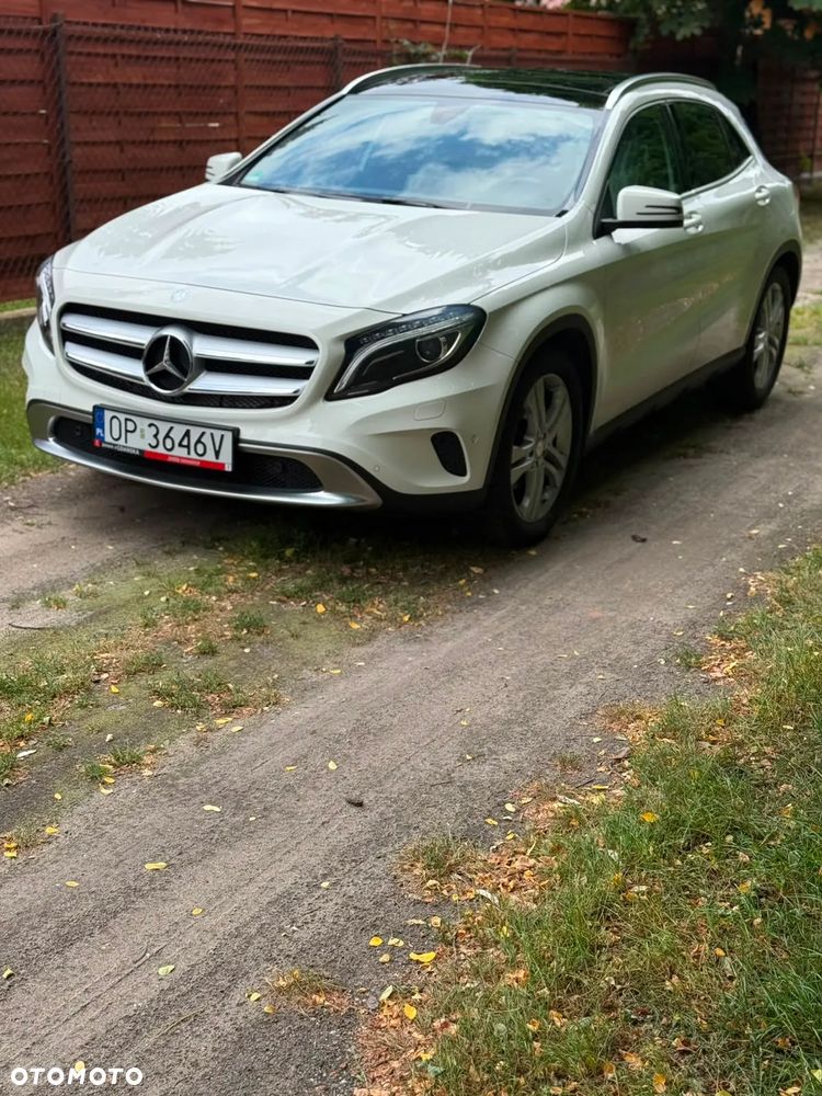Mercedes-Benz GLA - 3