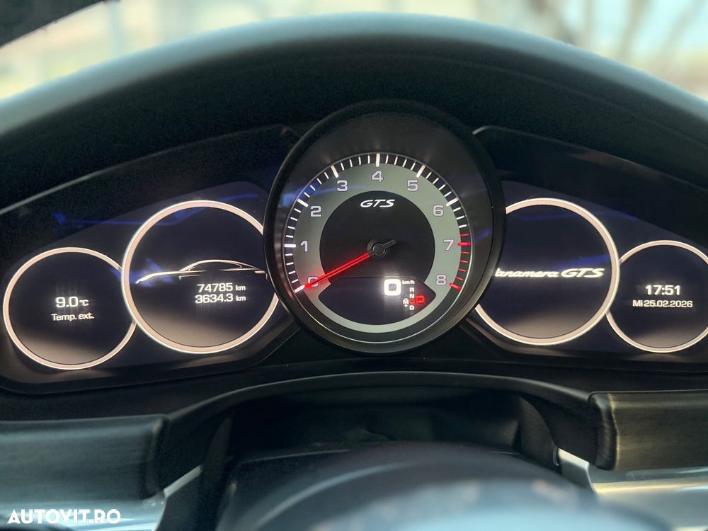 Porsche Panamera - 33