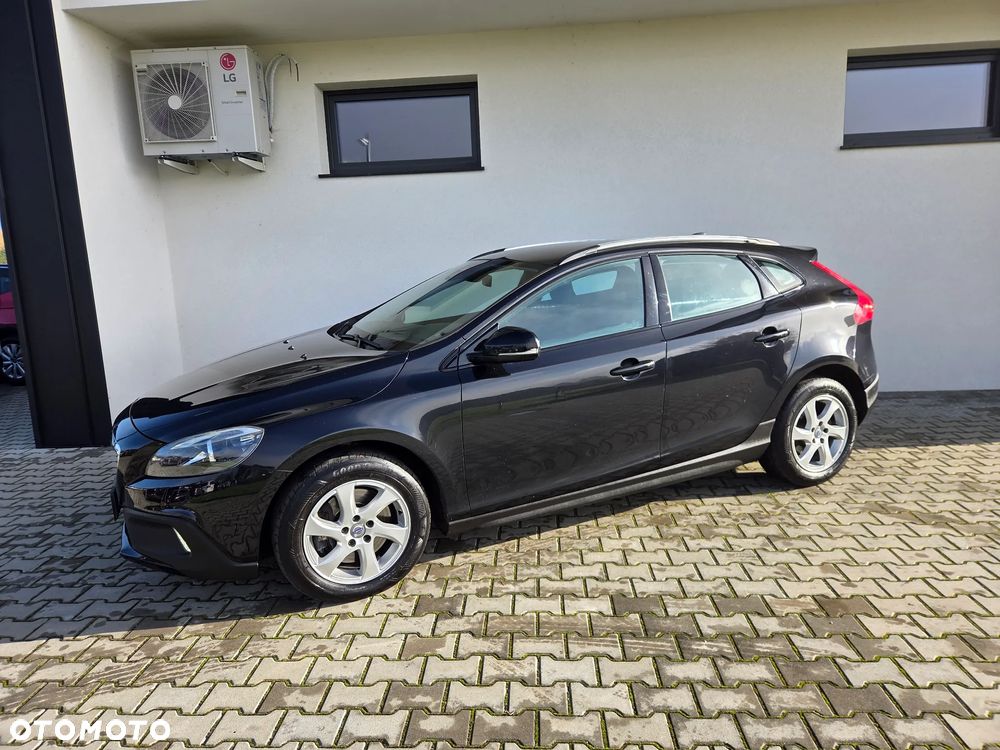 Volvo V40 Cross Country - 18