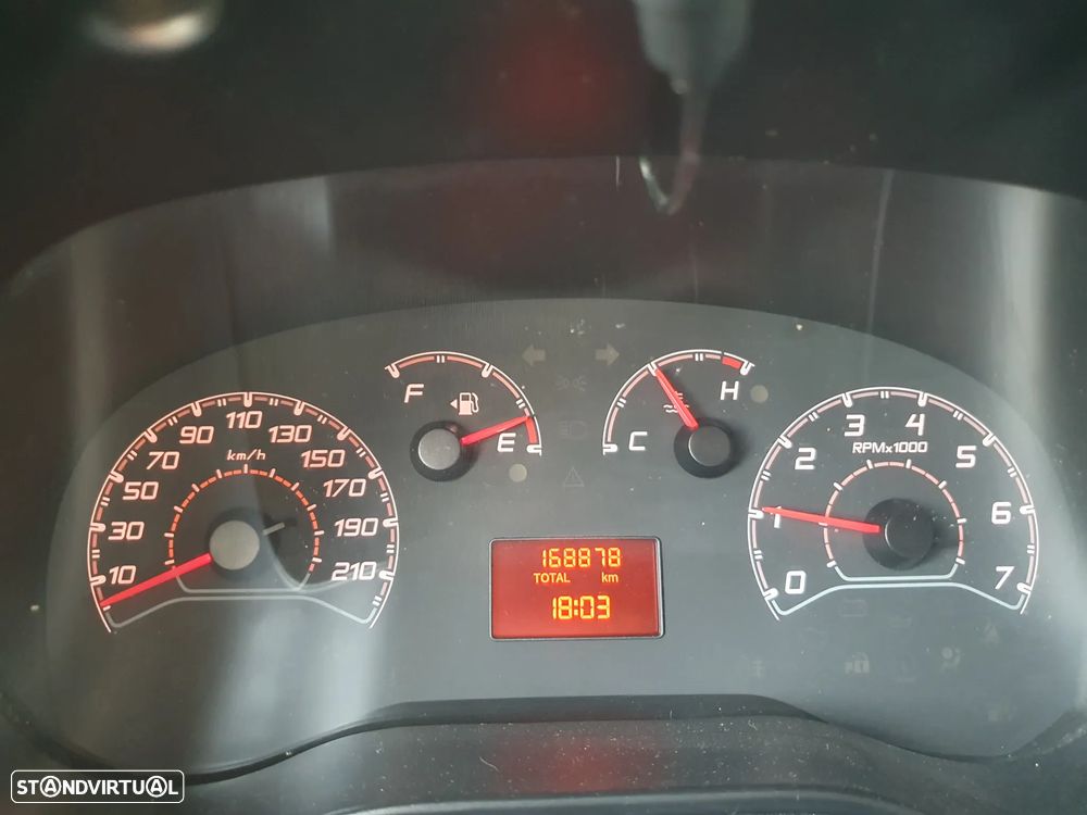 Fiat DOBLO MULTIJET 3 LUGARES A/C - 8