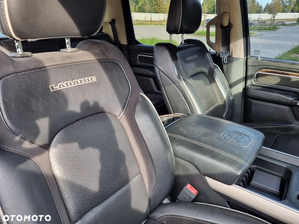 RAM 1500 5.7 Quad Cab Laramie - 15