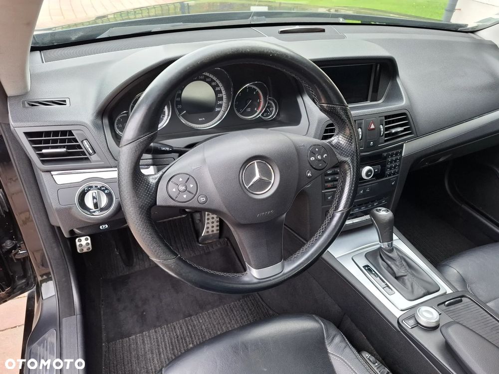 Mercedes-Benz Klasa E - 25