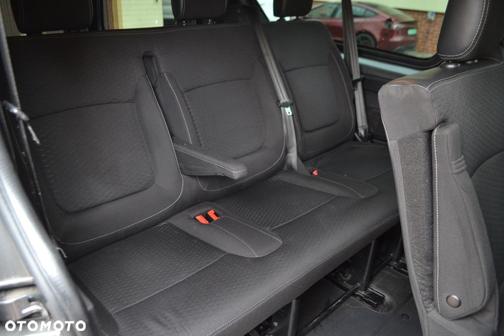 Opel Vivaro L2H1 2,9t Elegance Premium - 26