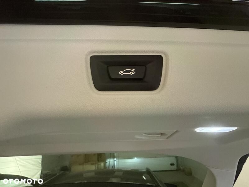 BMW Seria 3 - 22