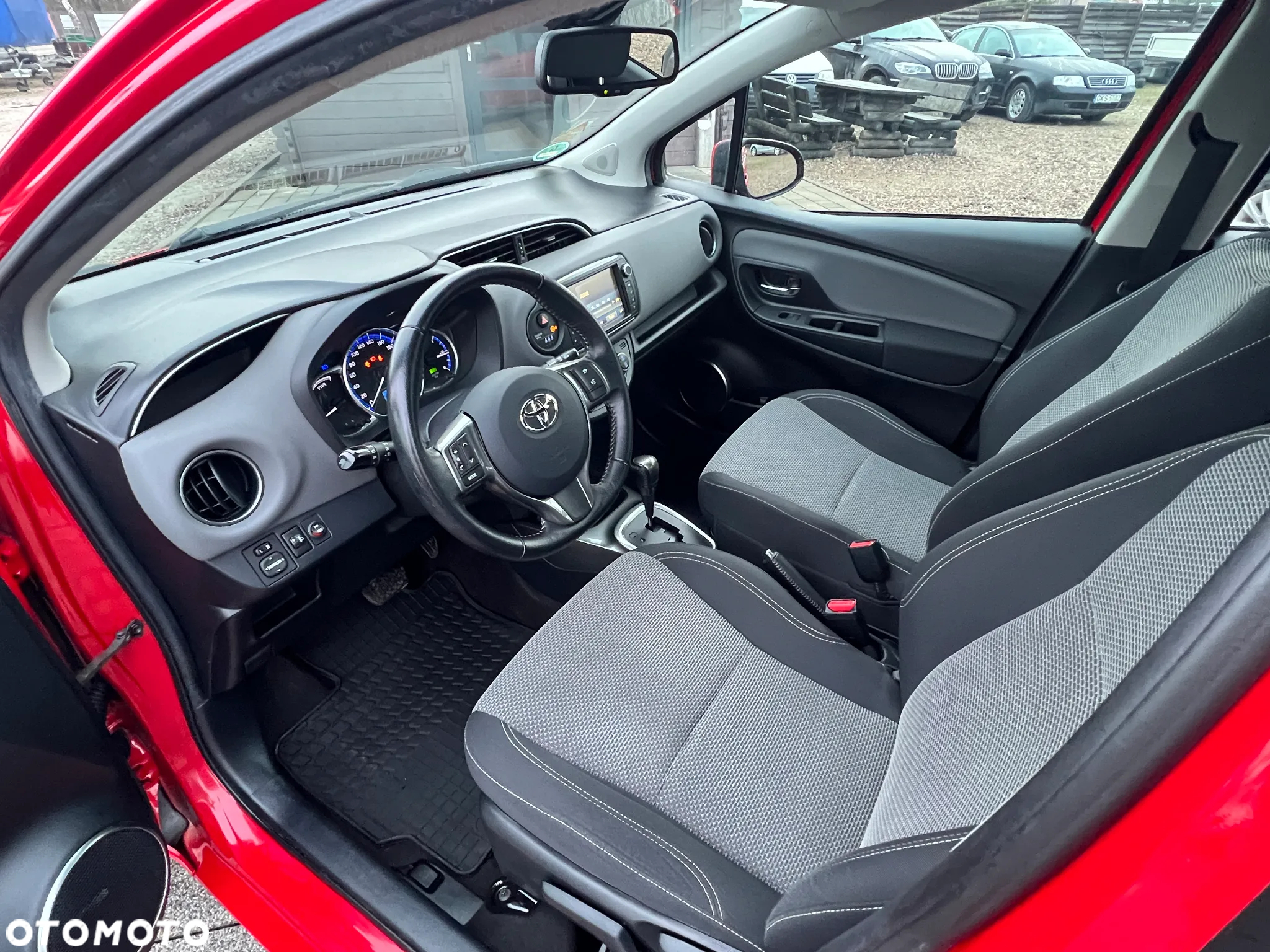Toyota Yaris - 15