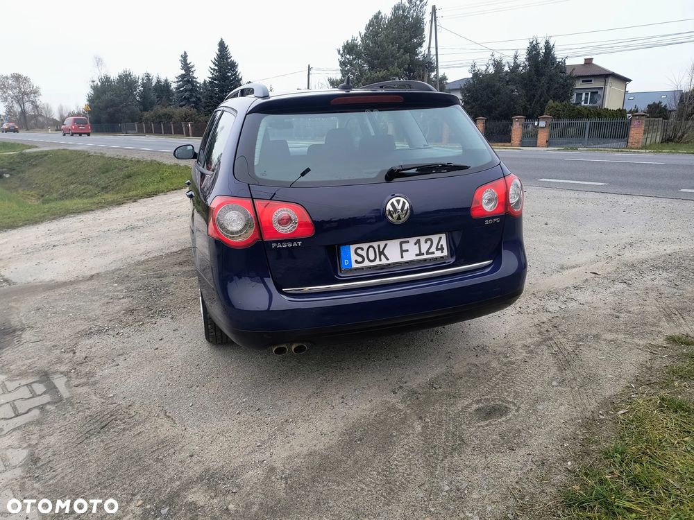 Volkswagen Passat 2.0 FSI Individual - 11