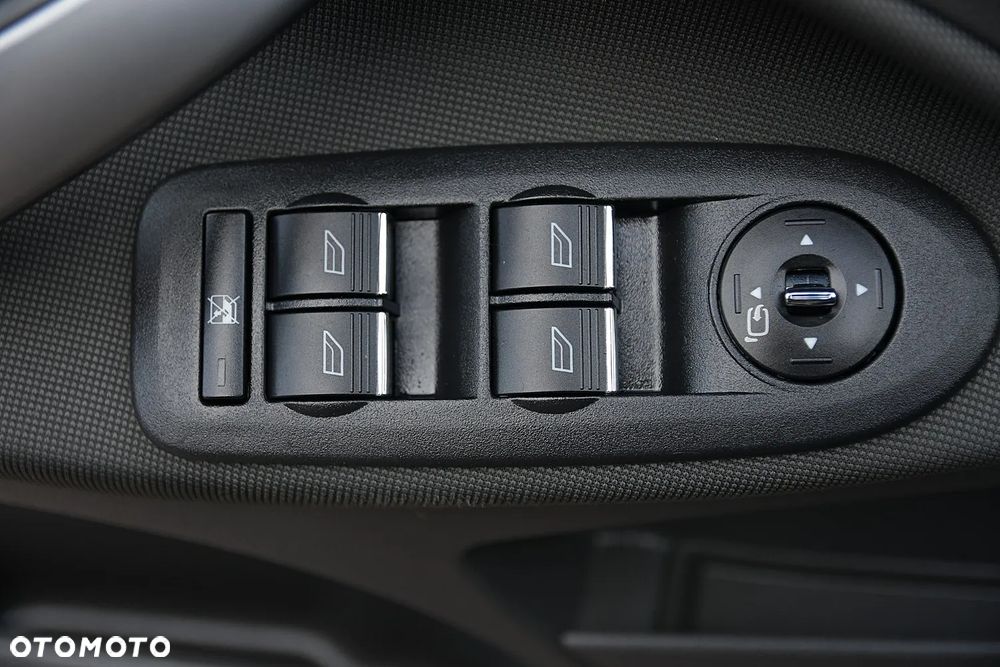 Ford Kuga 2.0 TDCi 4WD Titanium - 28