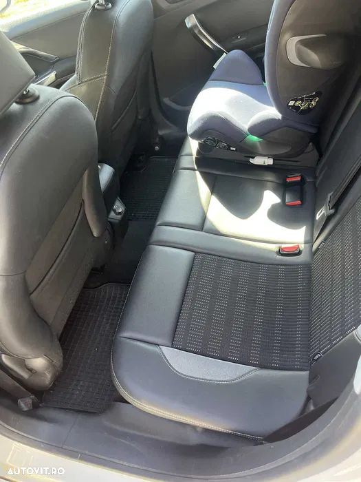 Peugeot 2008 1.6 e-HDi FAP STT ETG Active Aut. - 5