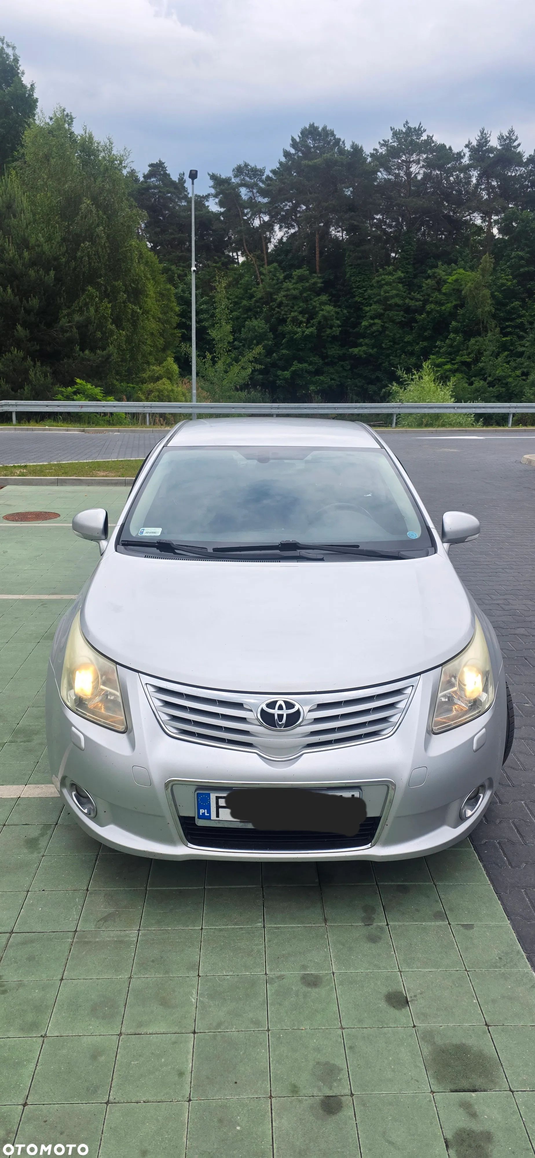Toyota Avensis - 1