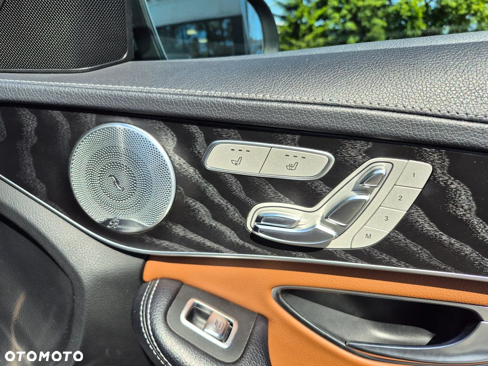 Mercedes-Benz Klasa C 200 4MATIC 9G-TRONIC - 26