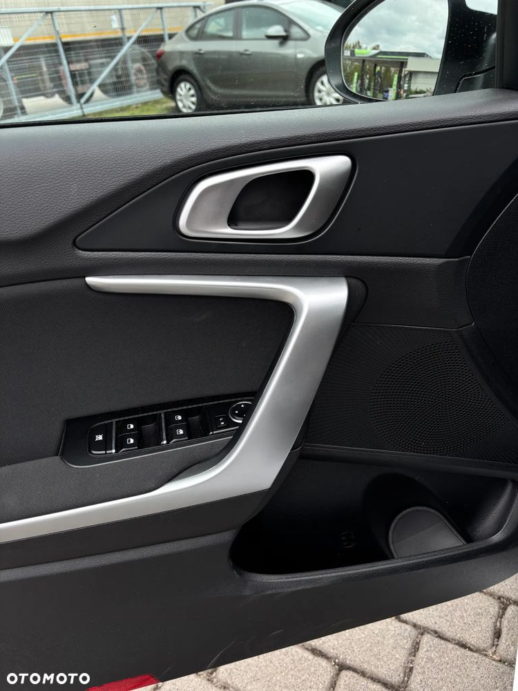Kia Ceed 1.5 T-GDI M - 20