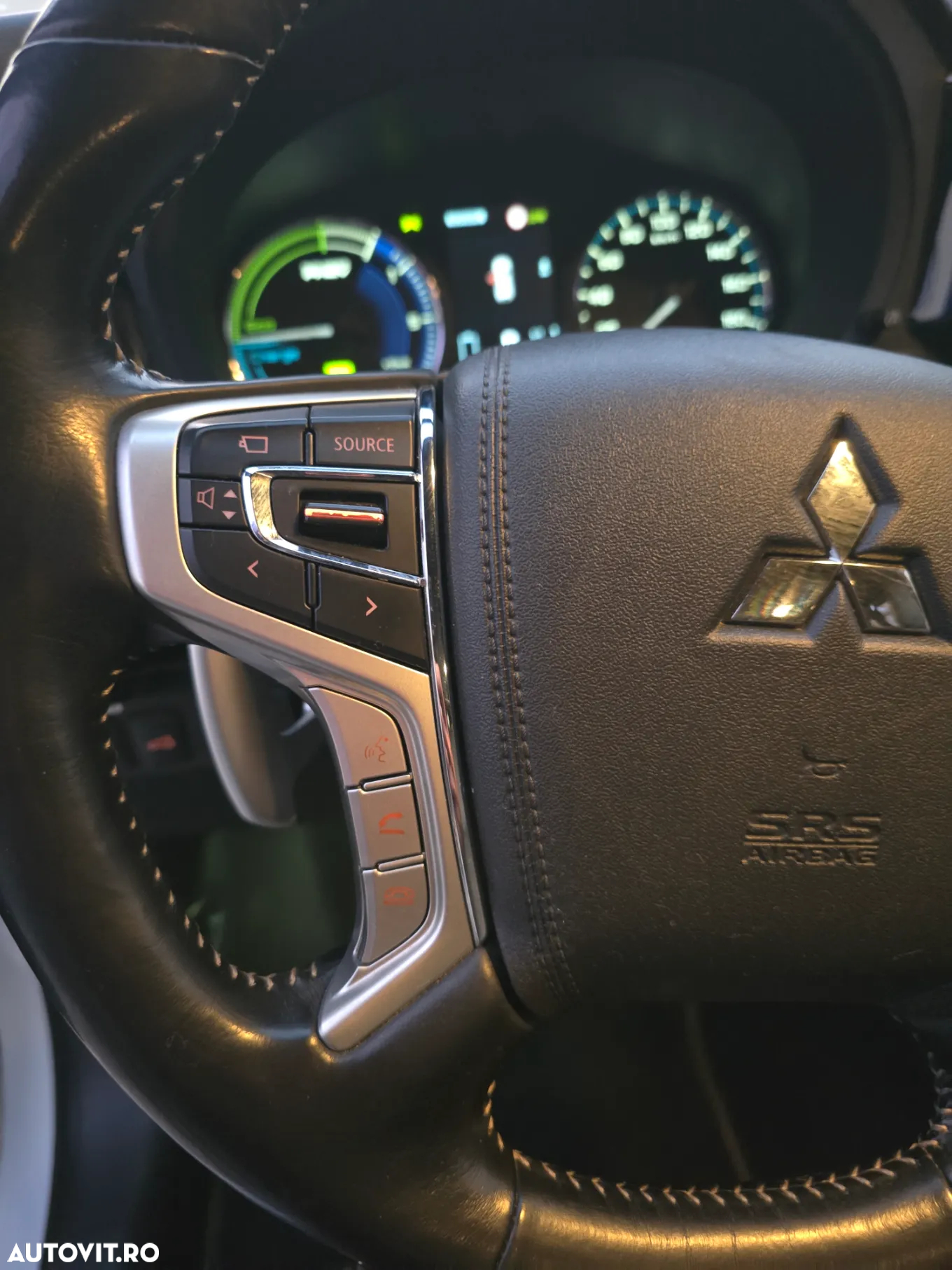Mitsubishi Outlander 2.4 4WD Plug-In Hybrid Diamant+ - 19