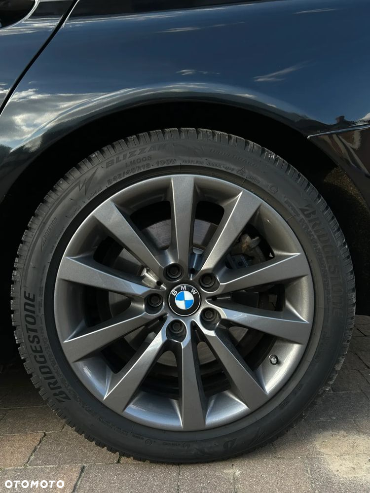 BMW Seria 5 525d xDrive Luxury Line - 7
