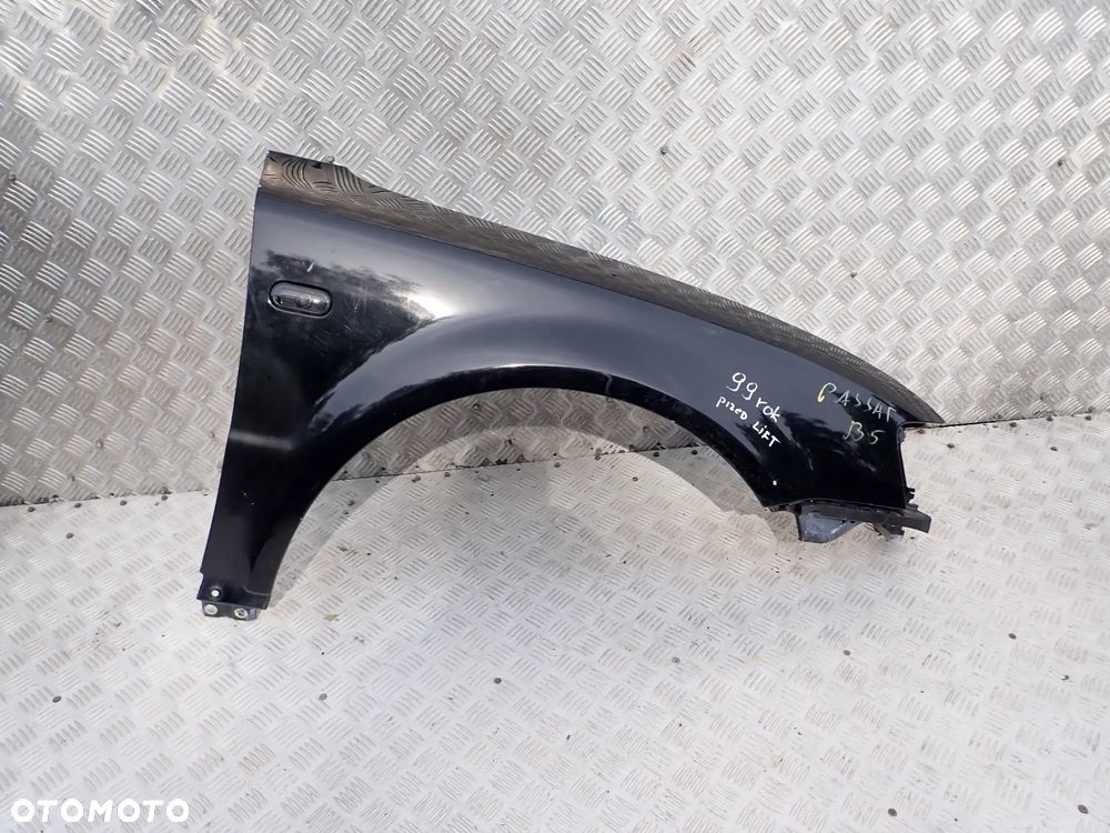 BŁOTNIK PRAWY PRZÓD VW PASSAT B5 PRZED LIFT - 1